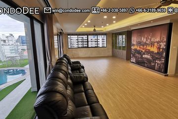 3 Bedroom Condo for sale in Le Raffine Sukhumvit 24, Khlong Tan, Bangkok near BTS Phrom Phong