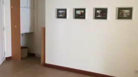 2 Bedroom Condo for sale in Dusit Avenue, Wachiraphayaban, Bangkok