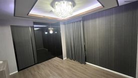 1 Bedroom Condo for sale in Khlong Thanon, Bangkok near BTS Sai Yud