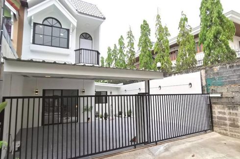 3 Bedroom Townhouse for sale in Bang Chan, Bangkok