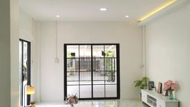 3 Bedroom Townhouse for sale in Bang Chan, Bangkok