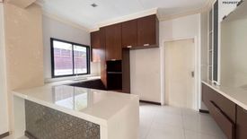 5 Bedroom Townhouse for sale in URBAN SATHORN, Bang Chak, Bangkok