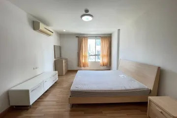 1 Bedroom Condo for rent in Y.O. Place, Khlong Toei, Bangkok near MRT Queen Sirikit National Convention Centre