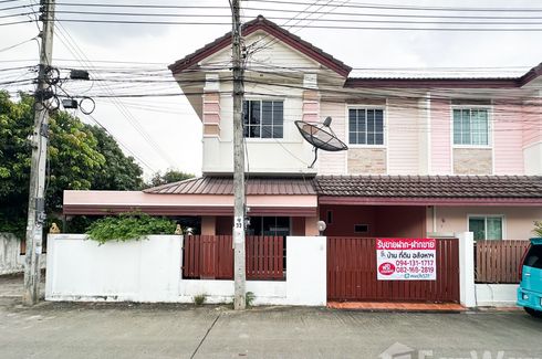 3 Bedroom Townhouse for sale in Bang Krang, Nonthaburi