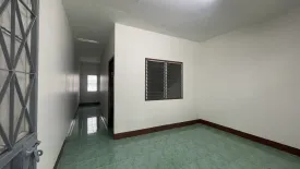 1 Bedroom Townhouse for rent in Tha Pradu, Rayong