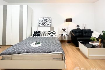 1 Bedroom Condo for sale in Bang Talat, Nonthaburi near MRT Si Rat