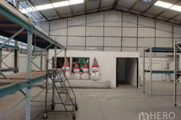 Warehouse / Factory for rent in Sam Sen Nok, Bangkok near MRT Ratchadaphisek