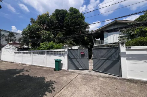 Land for sale in Khlong Tan Nuea, Bangkok