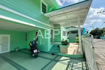 3 Bedroom House for Sale or Rent in Na Kluea, Chonburi