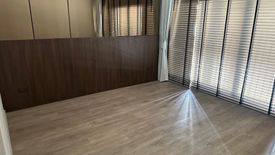 1 Bedroom Condo for sale in Noble Above Wireless-Ruamrudee, Lumpini, Bangkok near BTS Nana