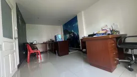 4 Bedroom Townhouse for rent in Varodom Place, Nong Bon, Bangkok near MRT Suan Luang Ro 9