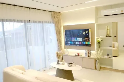 2 Bedroom Condo for sale in Thaweephol Tower, Chang Phueak, Chiang Mai
