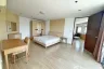 1 Bedroom Apartment for rent in P.W.T. Mansion, Khlong Toei, Bangkok near MRT Queen Sirikit National Convention Centre