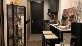 1 Bedroom Condo for sale in Si Phraya, Bangkok near MRT Sam Yan