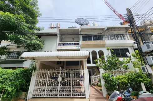 4 Bedroom Townhouse for rent in Silom, Bangkok near BTS Sala Daeng