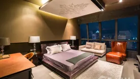 3 Bedroom Condo for sale in Hyde Sukhumvit 13, Khlong Toei Nuea, Bangkok near BTS Nana