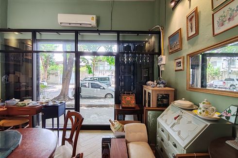 Commercial for rent in Thung Wat Don, Bangkok near BTS Saphan Taksin
