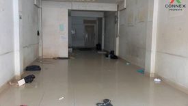 3 Bedroom Townhouse for sale in M.T.Arena Lamlukka, Lam Luk Ka, Pathum Thani