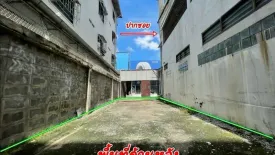 3 Bedroom Townhouse for sale in Khan Na Yao, Bangkok near MRT Nopparat