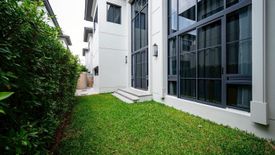 4 Bedroom House for sale in Hua Mak, Bangkok