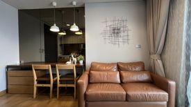 1 Bedroom Condo for rent in The Lumpini 24, Khlong Tan, Bangkok near BTS Phrom Phong