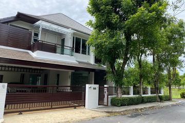 4 Bedroom House for rent in Dokmai, Bangkok