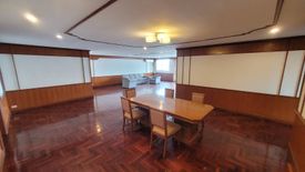 3 Bedroom Condo for rent in Khlong Tan Nuea, Bangkok