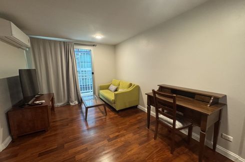 1 Bedroom Condo for rent in 49 Plus, Khlong Tan Nuea, Bangkok near BTS Phrom Phong