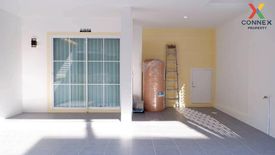 3 Bedroom Townhouse for sale in Lat Sawai, Pathum Thani