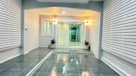 3 Bedroom Townhouse for sale in Phimon Rat, Nonthaburi