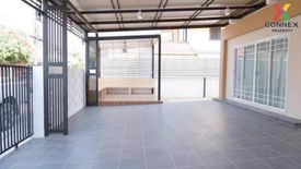 4 Bedroom House for sale in Khlong Si, Pathum Thani