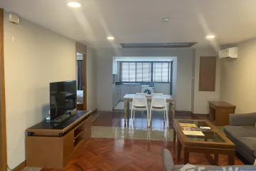 2 Bedroom Condo for rent in United Tower, Khlong Tan Nuea, Bangkok near BTS Thong Lo