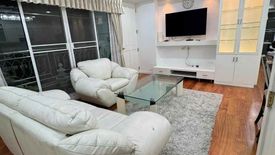 2 Bedroom Condo for rent in Baan Thanon Sarasin, Lumpini, Bangkok near MRT Silom