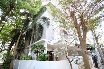 3 Bedroom Townhouse for sale in Areeya Mandarina Sukhumvit 77, Suan Luang, Bangkok near MRT Si Nut