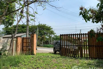 Land for sale in Ban Waen, Chiang Mai