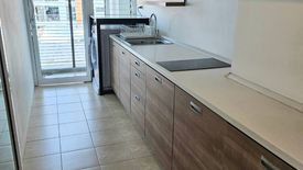 2 Bedroom Condo for sale in Bang Lamphu Lang, Bangkok near BTS Saphan Taksin