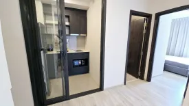 2 Bedroom Condo for sale in XT Huaikhwang, Din Daeng, Bangkok near MRT Huai Khwang