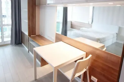 1 Bedroom Condo for rent in TC Green, Huai Khwang, Bangkok near MRT Phetchaburi