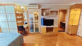1 Bedroom Condo for rent in Thung Maha Mek, Bangkok near BTS Sala Daeng