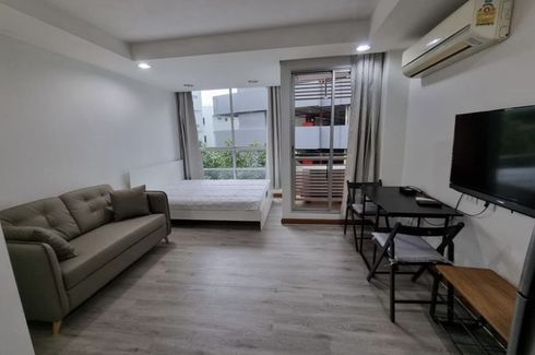 Condo for rent in The Kris Extra 4, Din Daeng, Bangkok near MRT Sutthisan