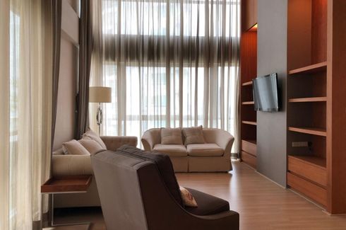 2 Bedroom Condo for rent in The Rajdamri, Pathum Wan, Bangkok near BTS Ratchadamri