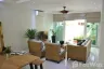 3 Bedroom Townhouse for rent in Khlong Tan Nuea, Bangkok