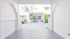 2 Bedroom Townhouse for sale in Don Mueang, Bangkok