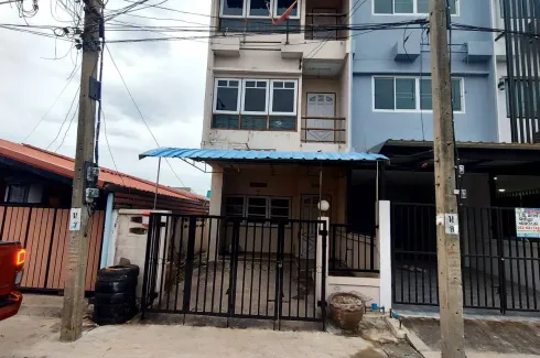 3 Bedroom Townhouse for rent in Thai Airways Cooperative Housing, Khlong Kluea, Nonthaburi near MRT Si Rat