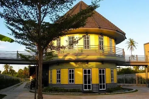 40 Bedroom Hotel / Resort for sale in Pak Nam Laem Sing, Chanthaburi