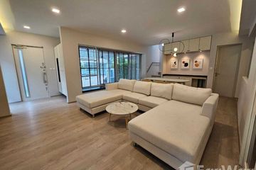 3 Bedroom House for rent in Dokmai, Bangkok