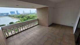 3 Bedroom Condo for rent in Khlong Toei, Bangkok near BTS Asoke