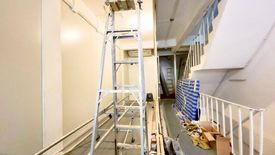 1 Bedroom Townhouse for rent in Silom, Bangkok near MRT Silom
