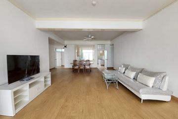 3 Bedroom Condo for rent in Khlong Tan Nuea, Bangkok