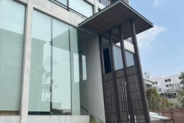 3 Bedroom Office for rent in Bang Chak, Bangkok near BTS Punnawithi